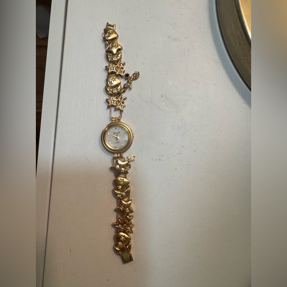 Gold Star and Heart Women's Bracelet Watch